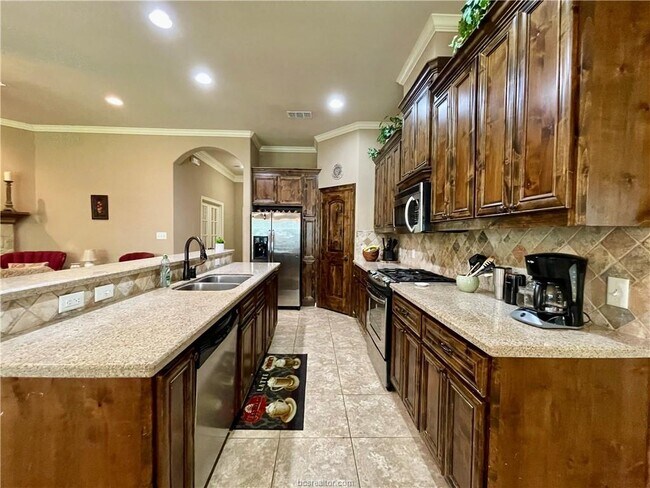 Building Photo - 4281 Rock Bend Dr