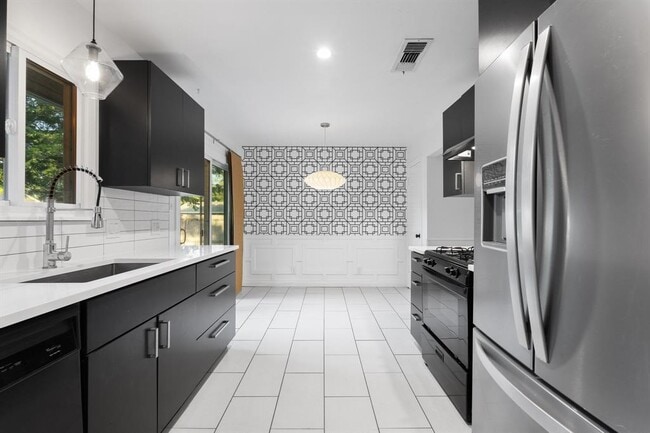 Building Photo - 508 Harway Ct