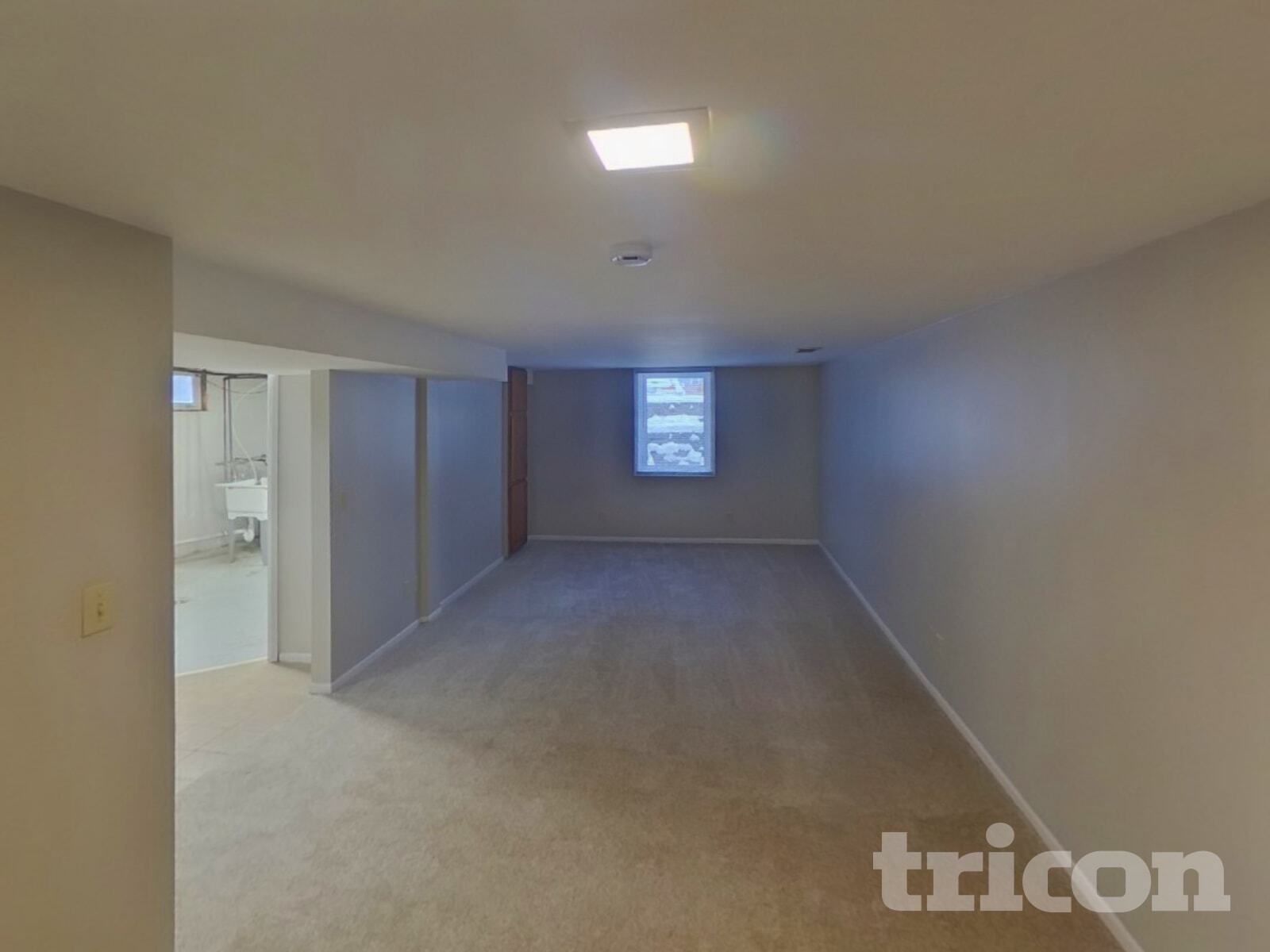 Building Photo - 2605 Eastman Dr