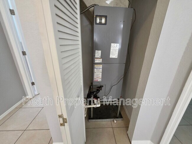 Building Photo - 5157 Rena St