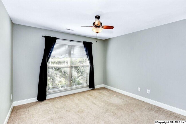 Building Photo - 110 Healey Dr