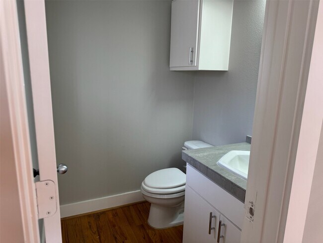 Building Photo - 9716 Linkmeadow Ln