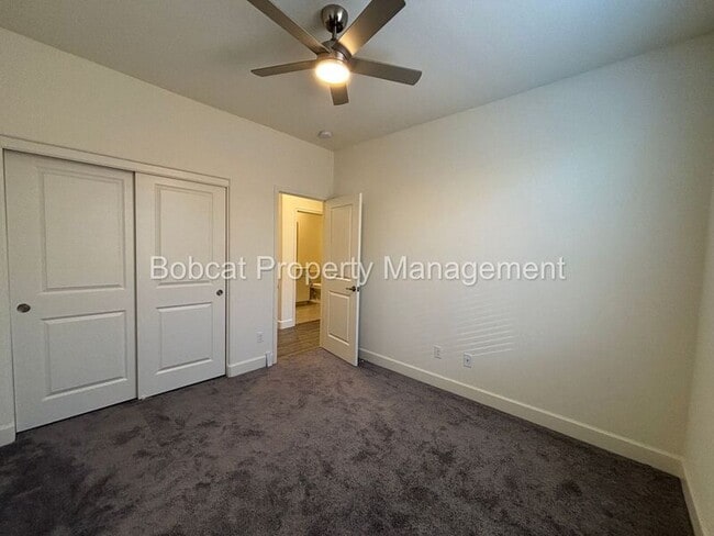 Building Photo - 1097 Dapple Dr
