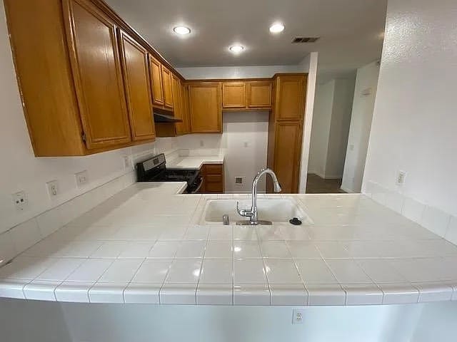 Building Photo - 17805 Hazelwood Ct