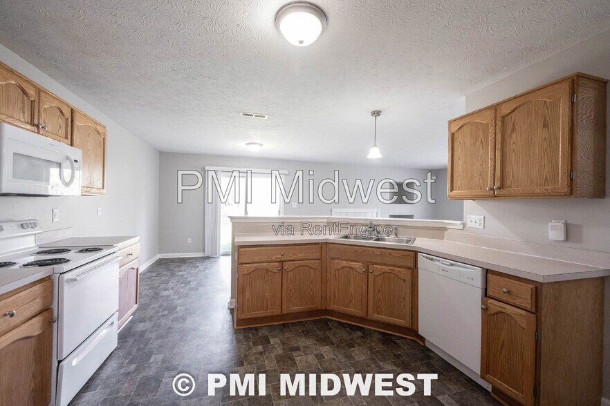 Building Photo - 11550 Signet Ln