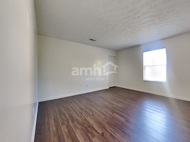 Building Photo - 5891 Eagle Creek Ct