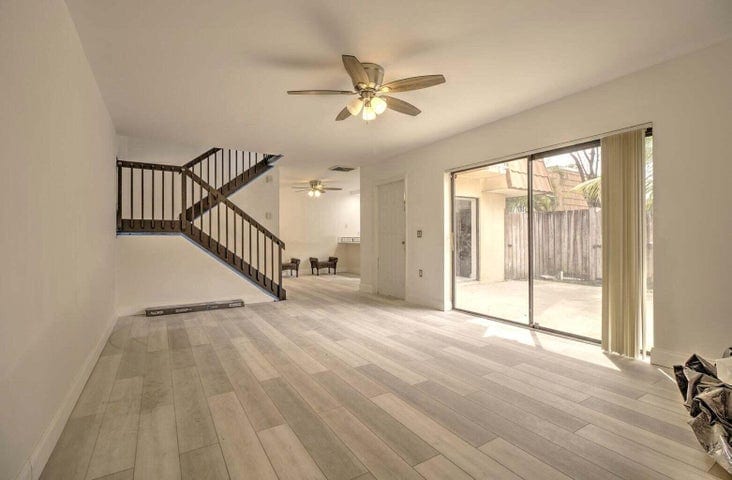 Building Photo - 593 Green Springs Pl