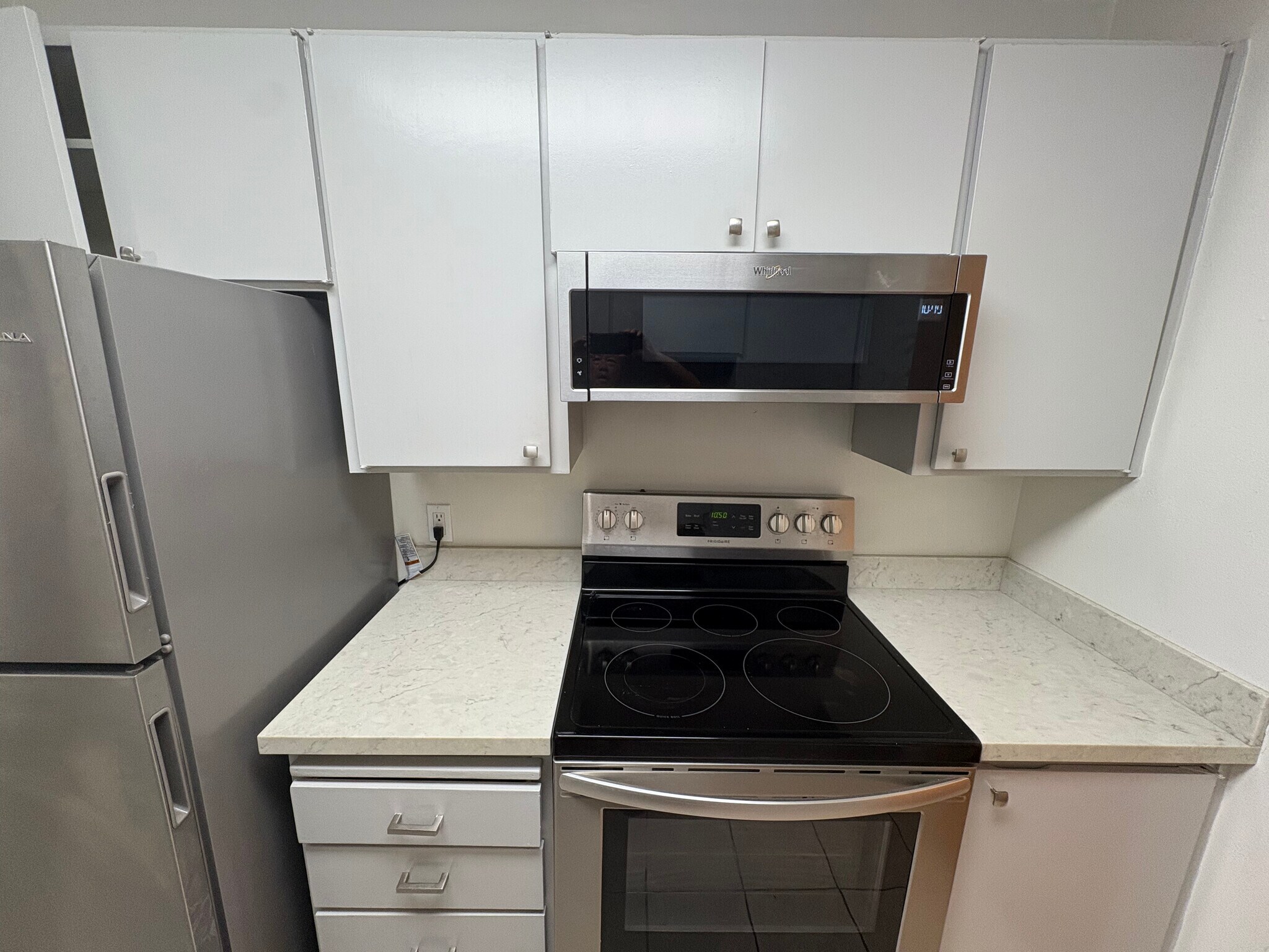 microwave fan over stove - 350 N Civic Dr