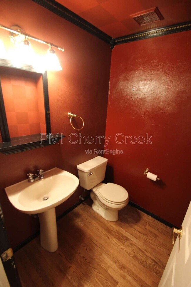 Building Photo - 7489 Bur Oak Pl