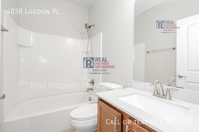 Building Photo - 4038 Lagoon Pl