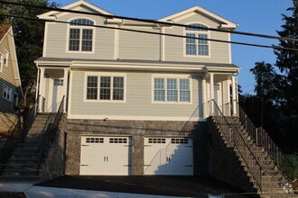 Building Photo - 134 Lincoln Ave