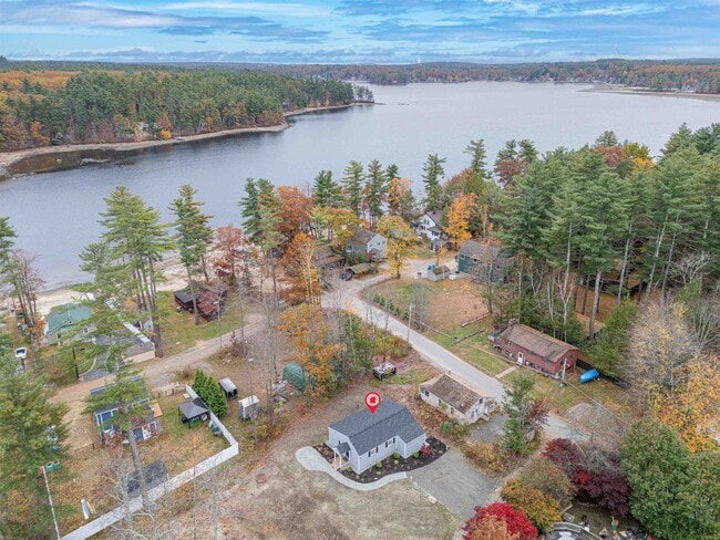 Building Photo - 601 Collettes Grove Rd