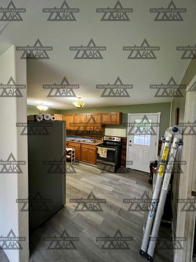Building Photo - 2 Bedrooms plus an office / Pet friendly /...