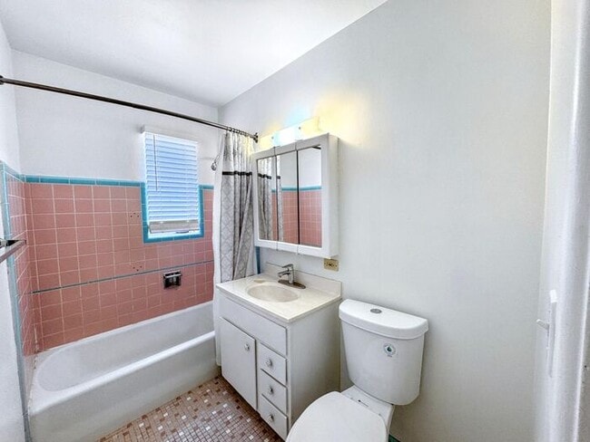 Building Photo - Charming 3-Bedroom Home in a Quiet Neighbo...