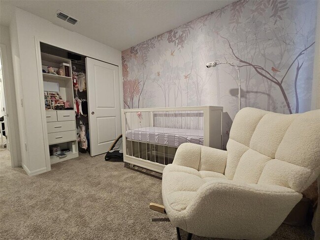 Building Photo - 4451 Arlington Ave