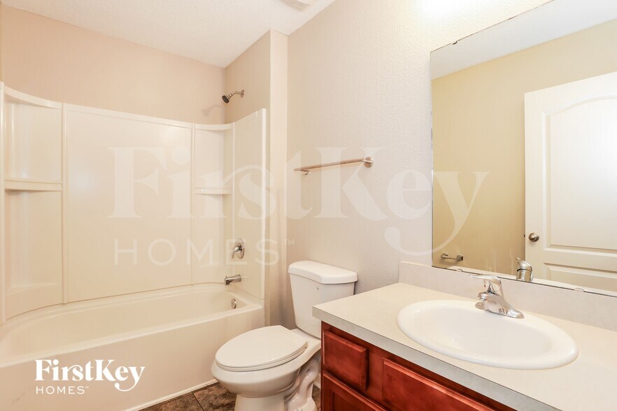 Building Photo - 3438 Canyon Falls Dr