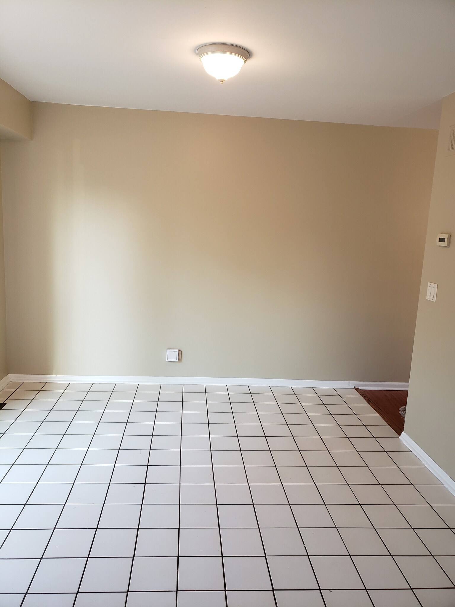 Building Photo - 2146 Rugen Rd