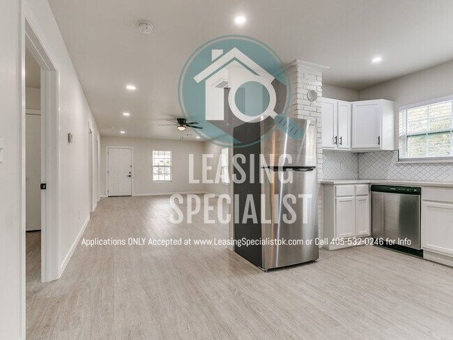 Building Photo - Norman 3 Bed 2 Bath New Custom Build Available for Immediate Move!!