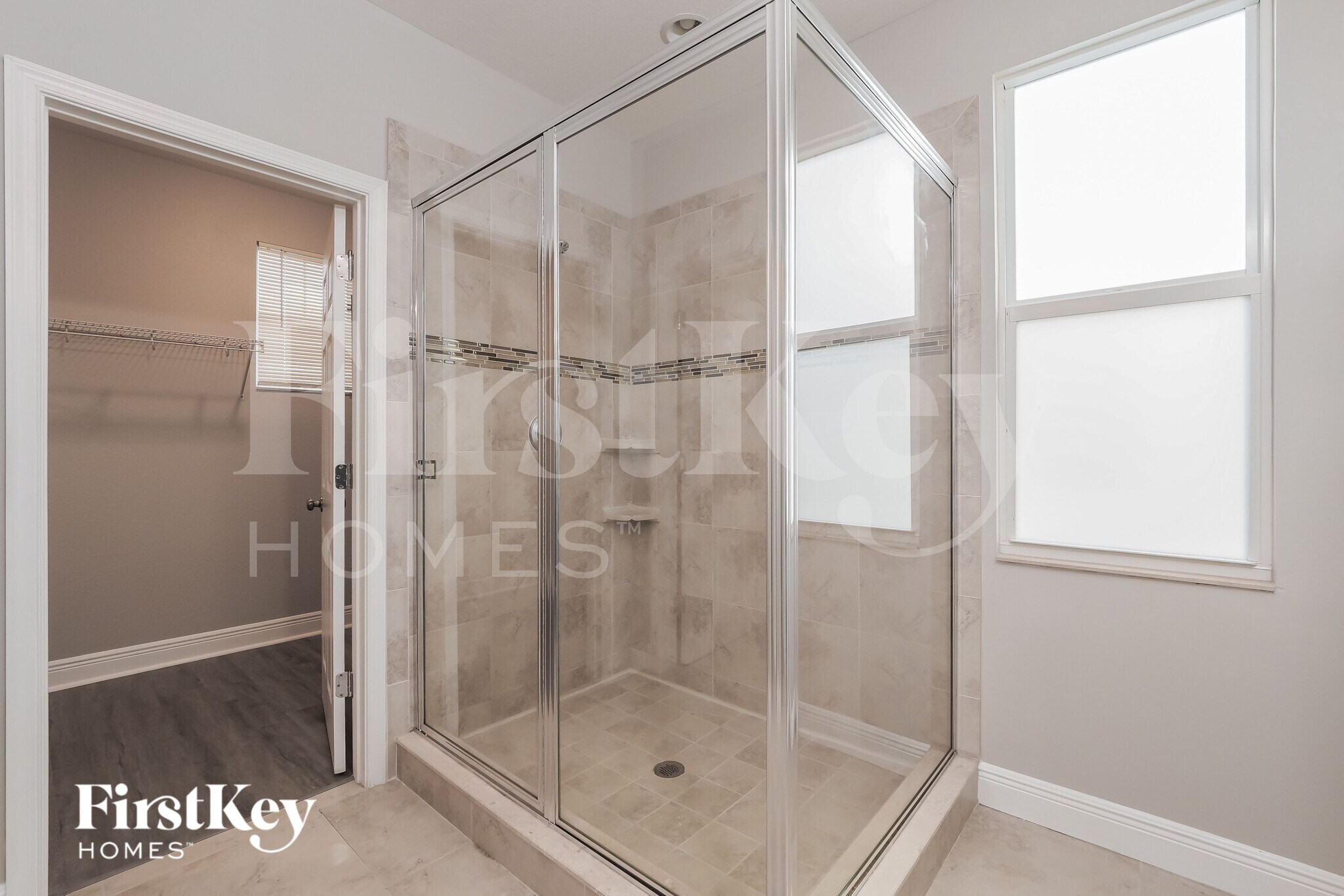 Building Photo - 1183 NW Leonardo Cir