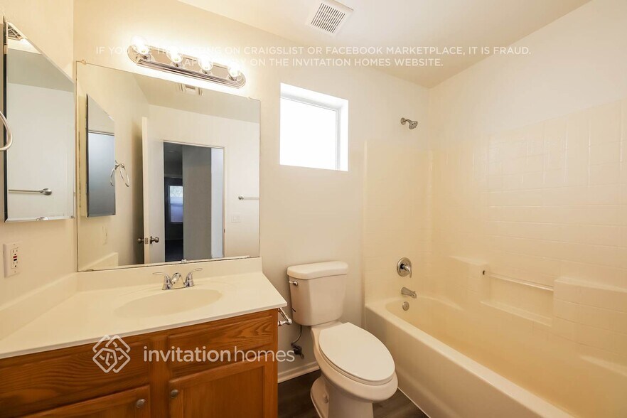 Building Photo - 17404 N 16th Pl