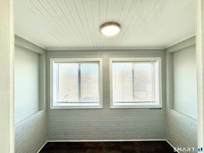 Building Photo - 7 Burritt Ave