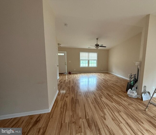 Building Photo - 376 Flynn Dr