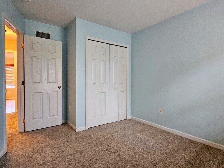 Building Photo - 562 Wood Duck Dr