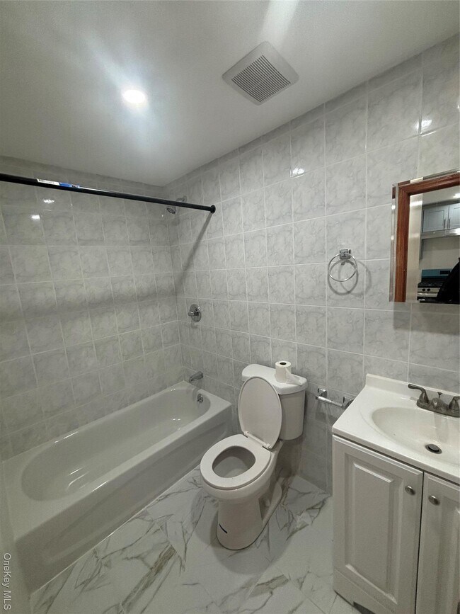 Building Photo - 107-59 Sutphin Blvd