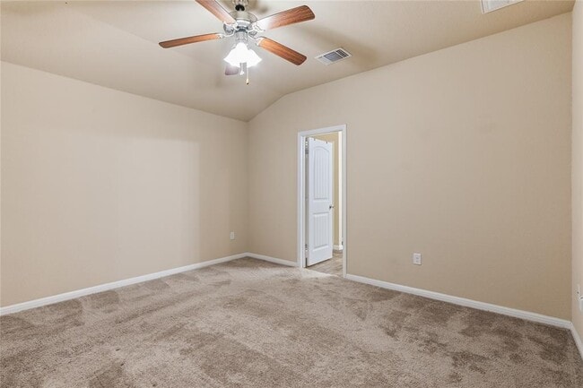 Building Photo - 10625 Menominee Falls Ln