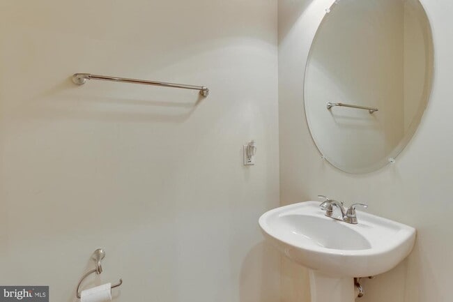 Building Photo - 22720 Beacon Crest Terrace