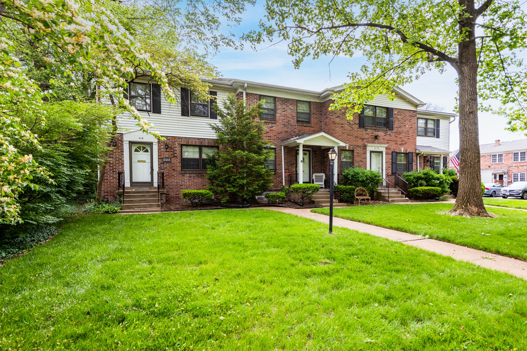 Building Photo - 235 W Washington Ave