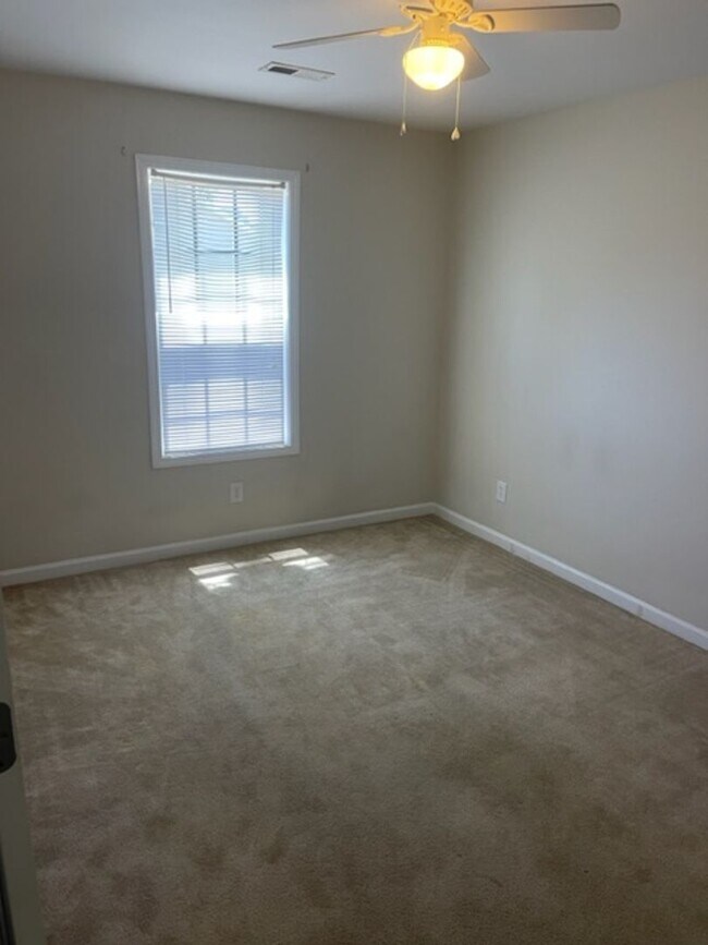 Building Photo - Cobblestone Trace- Oxford's Premier 55+ Community