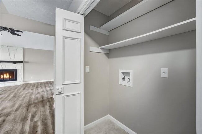 Building Photo - 5825 Stonehaven Dr NW