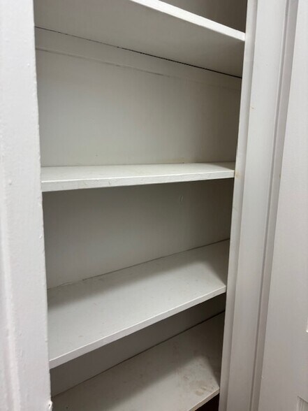 Building Photo - 5519 5th Ave