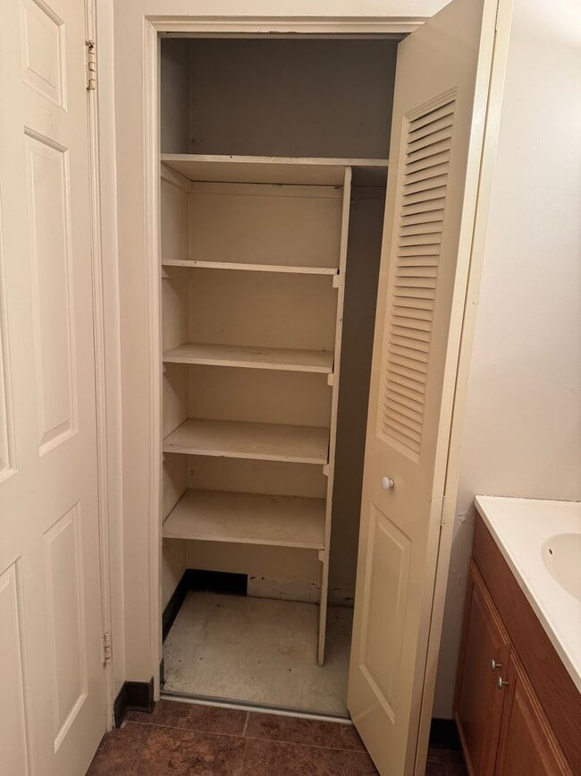 Building Photo - 1 Bed 1 Bath- Moon Township PA