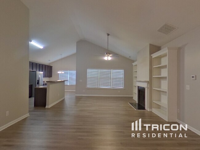 Building Photo - 114 Biscayne Terrace