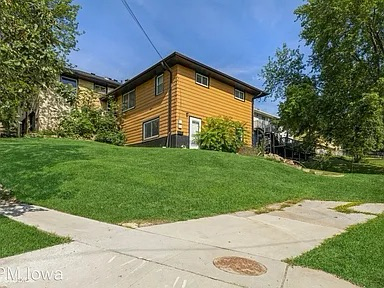 Building Photo - Cozy 2-Bedroom Home in Des Moines – Move-I...