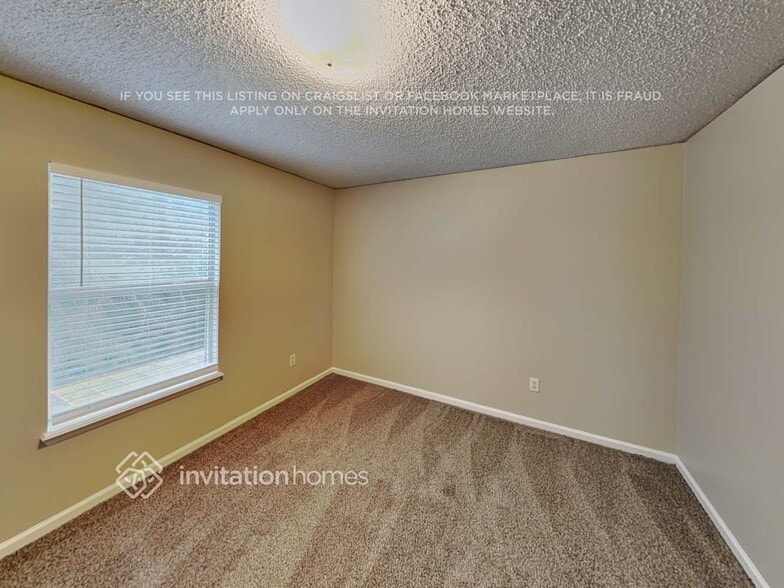 Building Photo - 13581 Ashford Wood Ct E
