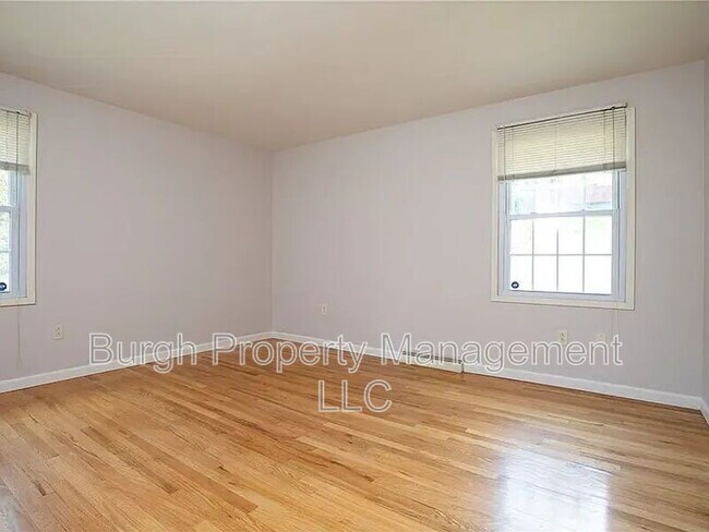 Building Photo - 1248 Satellite Cir