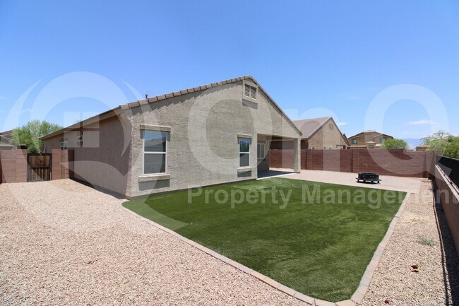 Building Photo - 11561 W Tom Henry Way