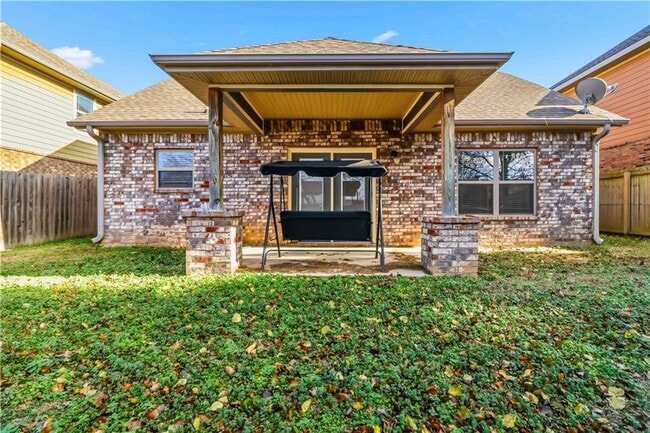 Building Photo - 1299 N Sicily Ln