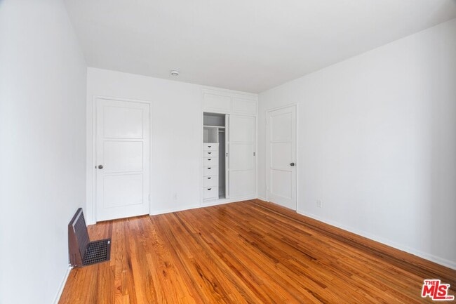 Building Photo - 4105 Irving Pl