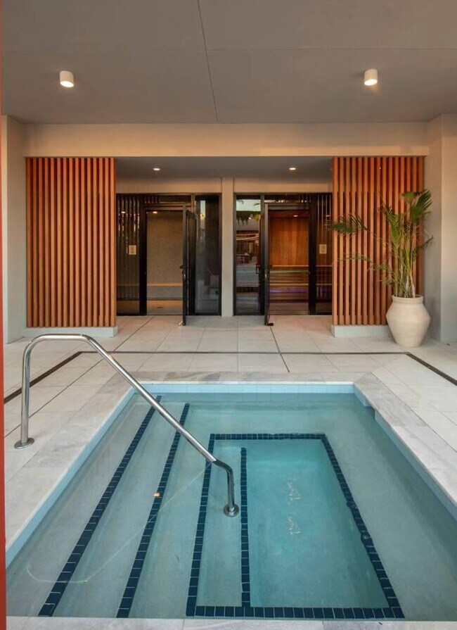 Building Photo - 2150 N Miami Ave