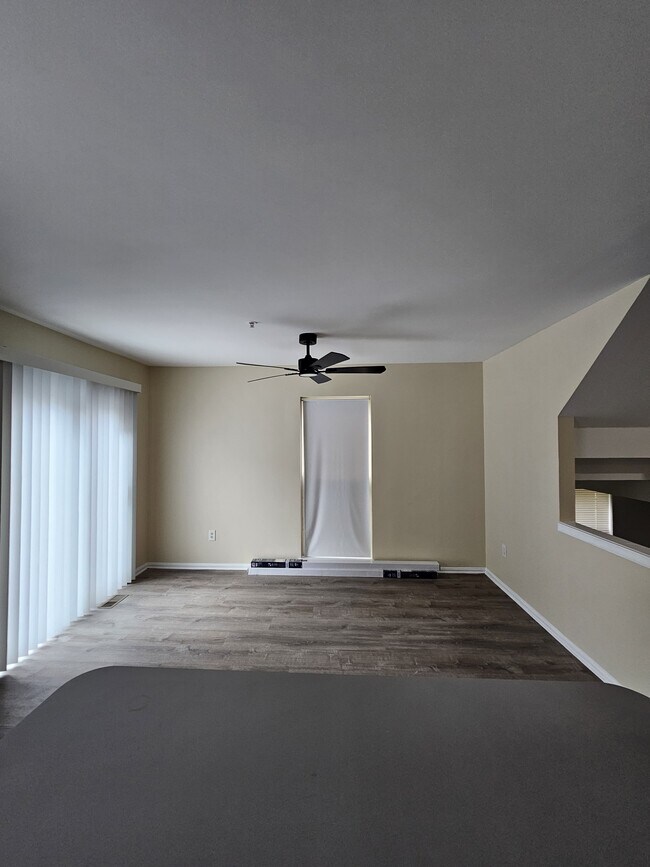 Kitchen 3 - 23 Methwold Ct