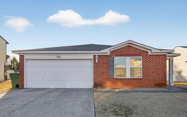 Building Photo - 306 Kenneth Blvd NW