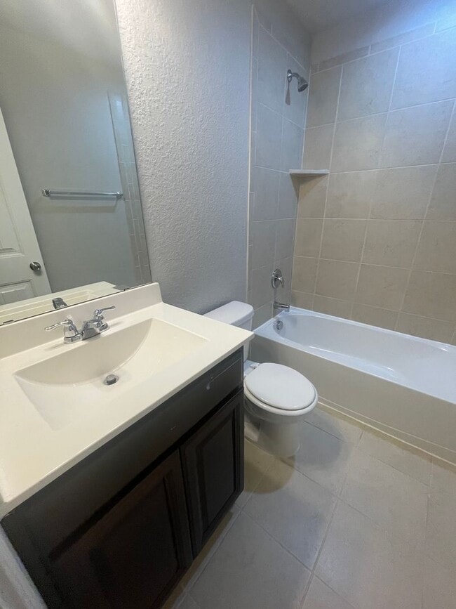 Building Photo - 22427 Carriage Bush