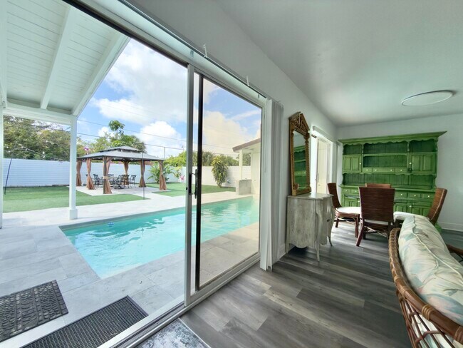 Building Photo - 210 Ocean Pkwy