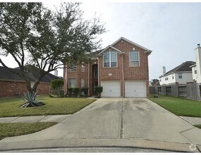 Building Photo - 2404 Sunburst Ln