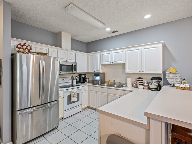 Building Photo - 5015 Mint Hill Ct