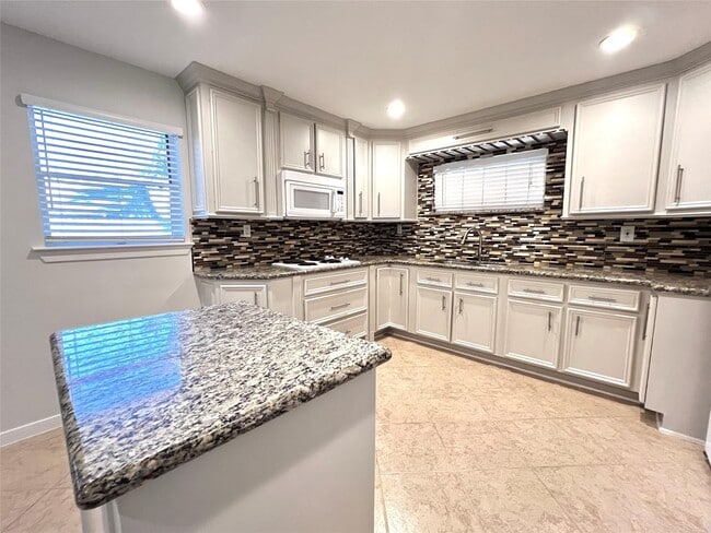 Building Photo - 6102 McKinstry Blvd